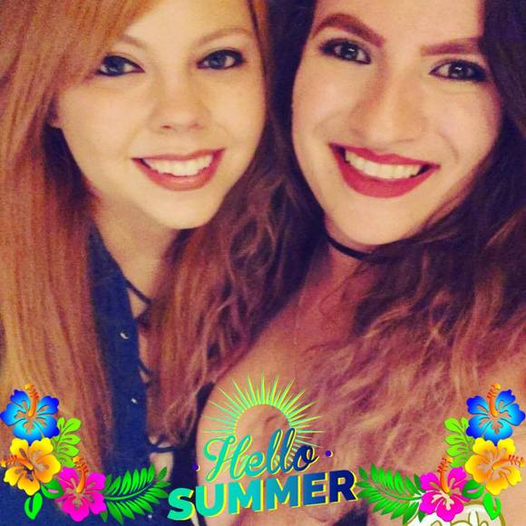 Meet your Posher, Nicole - Picture 1 of 1